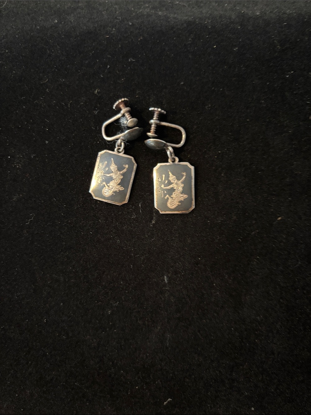 Vintage Siam Sterling Silver Black Enamel Dangle Screw-Back Earrings